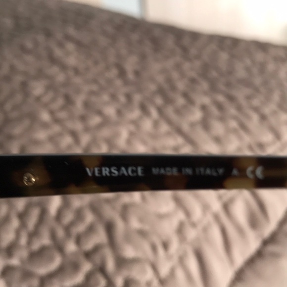 Versace authentic sunglasses - Picture 4 of 4